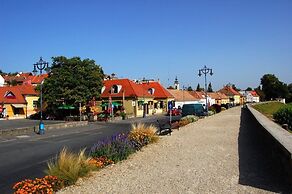 ATTILA HOTEL BUDAPEST