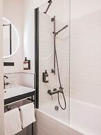 Maisons du Monde Hôtel & Suites - La Rochelle Vieux Port
