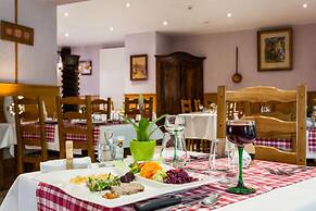 Hotel De La Poste - Logis De France