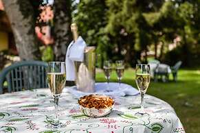 Hotel De La Poste - Logis De France