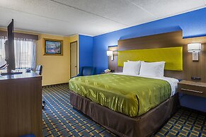 Quality Inn & Suites near Six Flags East