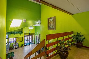 Quality Inn & Suites near Six Flags East