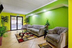 Quality Inn & Suites near Six Flags East