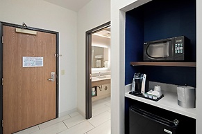 Holiday Inn Express & Suites Interstate 90 by IHG