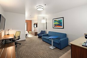 Holiday Inn Express & Suites Interstate 90 by IHG