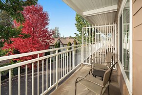 Holiday Inn Express & Suites Interstate 90 by IHG