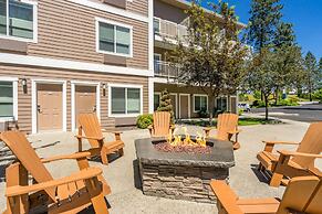 Holiday Inn Express & Suites Interstate 90 by IHG