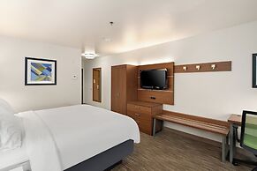 Holiday Inn Express & Suites Interstate 90 by IHG