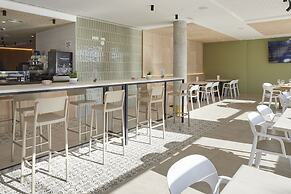 Iraipe Logroño Hotel