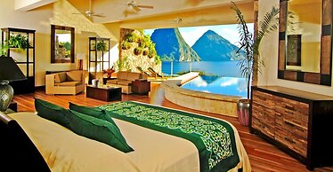 Jade Mountain Resort