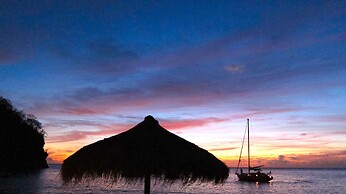 Jade Mountain Resort