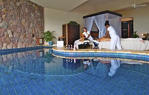 Jade Mountain Resort