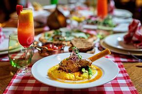 Sharq Village & Spa, a Ritz-Carlton Hotel