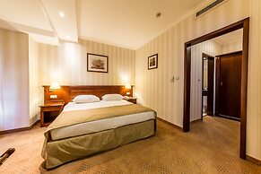 Ramada Hotel & Suites by Wyndham Bucharest North