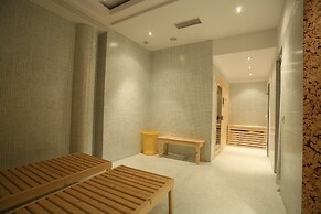 Ramada Hotel & Suites by Wyndham Bucharest North