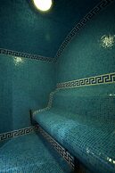 Ramada Hotel & Suites by Wyndham Bucharest North