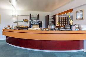 Brit Hotel Le Parc Vichy