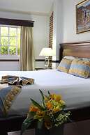 Platino Hotel & Casino