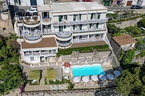 Hotel Il Pino
