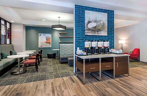 Hampton Inn & Suites Burlington, NC