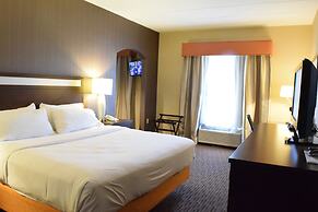 Holiday Inn Express Hotel & Suites Watertown-Thousand Island by IHG