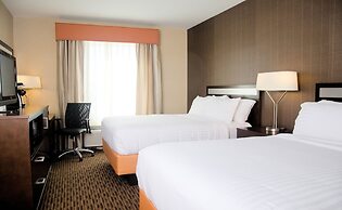 Holiday Inn Express Hotel & Suites Watertown-Thousand Island by IHG