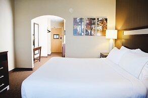 Holiday Inn Express Hotel & Suites Watertown-Thousand Island by IHG