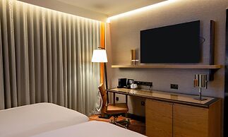Hilton London Tower Bridge