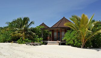 Komandoo Maldives Island Resort