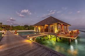 Komandoo Maldives Island Resort