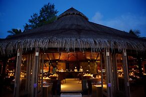 Komandoo Maldives Island Resort