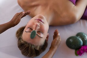 Komandoo Maldives Island Resort