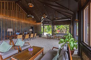 Komandoo Maldives Island Resort