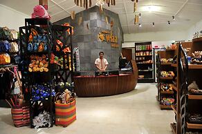 Komandoo Maldives Island Resort