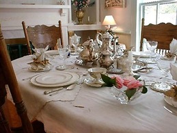 The Cottage Bed & Breakfast