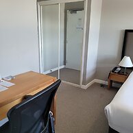 Rydges Mackay Suites
