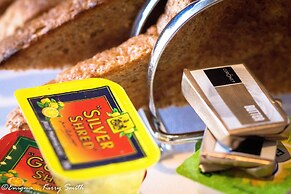 New Continental Hotel, Sure Hotel Collection by Best Western