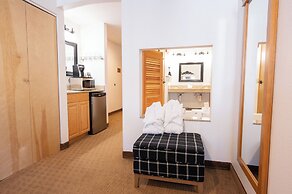 Icicle Village Resort