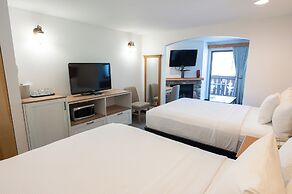 Icicle Village Resort