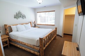 Icicle Village Resort