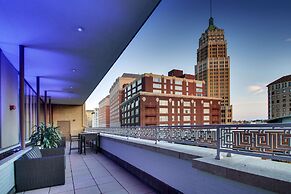Drury Plaza Hotel San Antonio Riverwalk