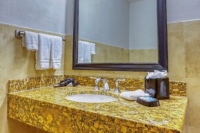 Drury Plaza Hotel San Antonio Riverwalk