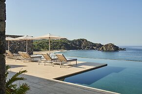 Four Seasons Resort Tamarindo