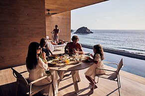 Four Seasons Resort Tamarindo