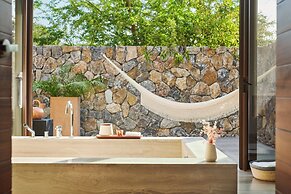 Four Seasons Resort Tamarindo