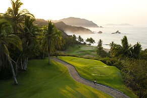 Four Seasons Resort Tamarindo