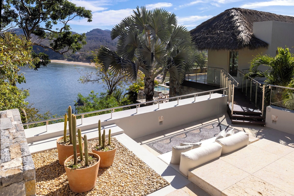 Four Seasons Resort Tamarindo