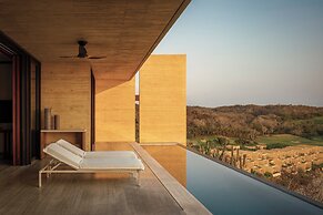 Four Seasons Resort Tamarindo