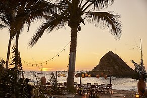 Four Seasons Resort Tamarindo