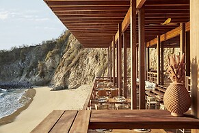 Four Seasons Resort Tamarindo